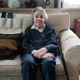 Mujer de 97 años ayuda a cristianos de todo el mundo