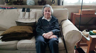 Mujer de 97 años ayuda a cristianos de todo el mundo
